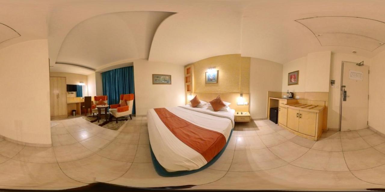 Hotel Silicrest Bangalore Buitenkant foto