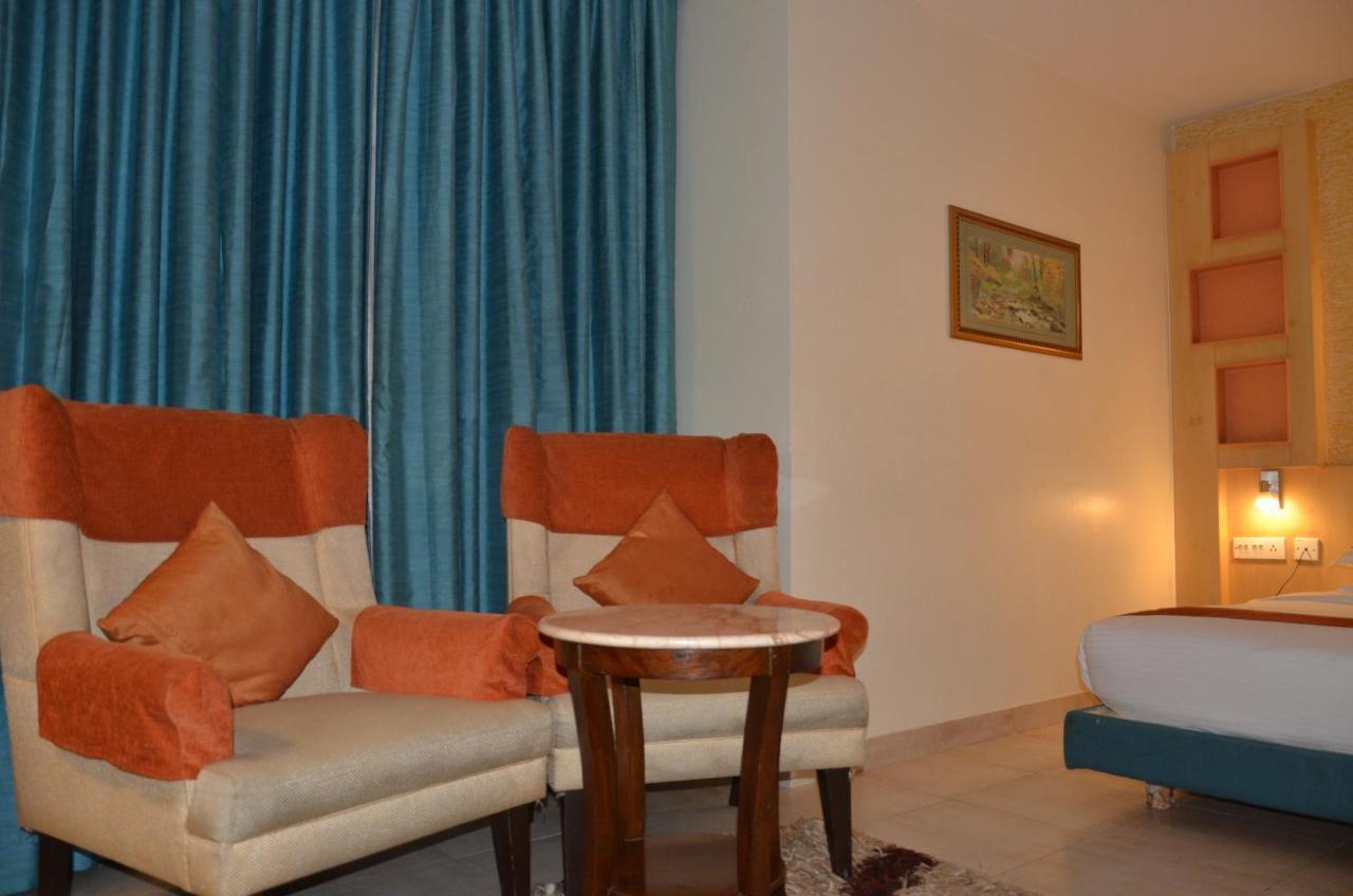 Hotel Silicrest Bangalore Buitenkant foto