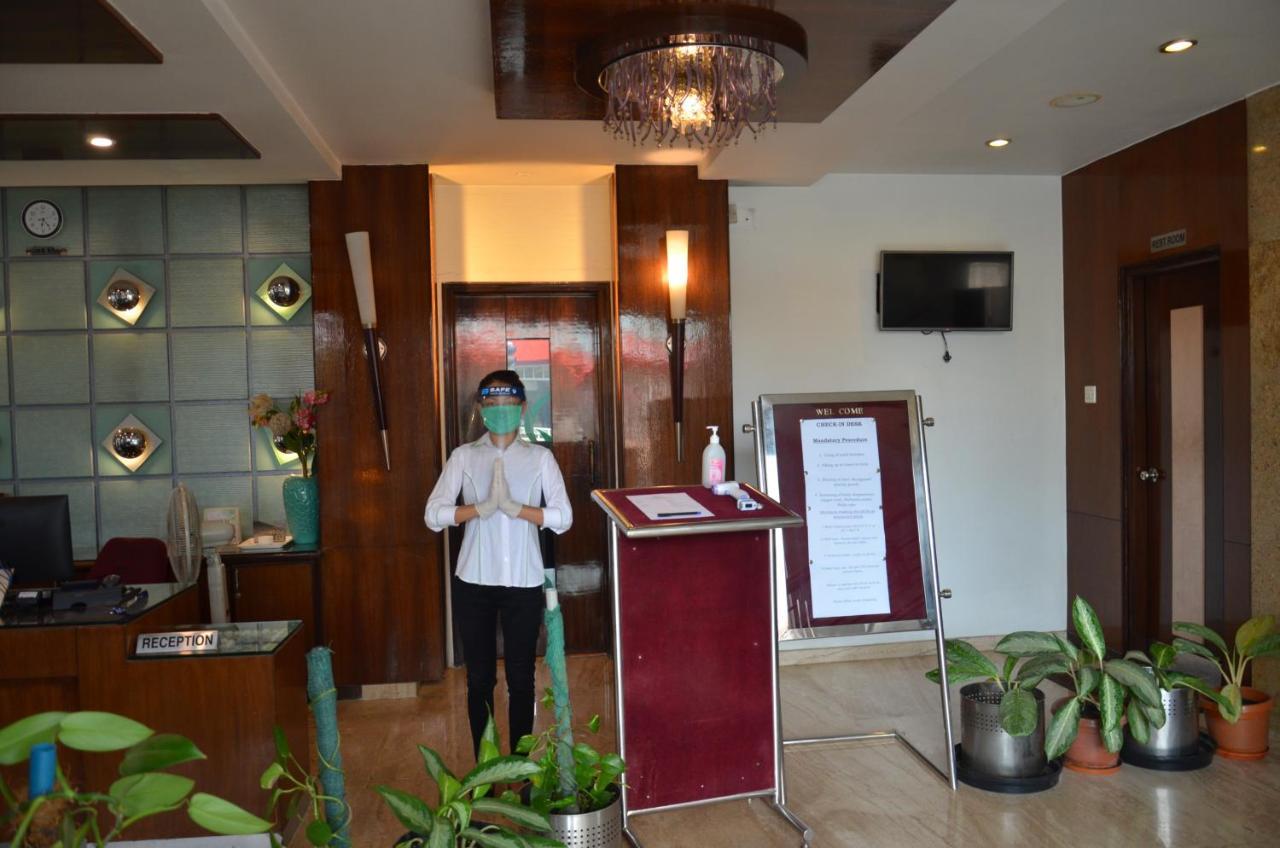 Hotel Silicrest Bangalore Buitenkant foto